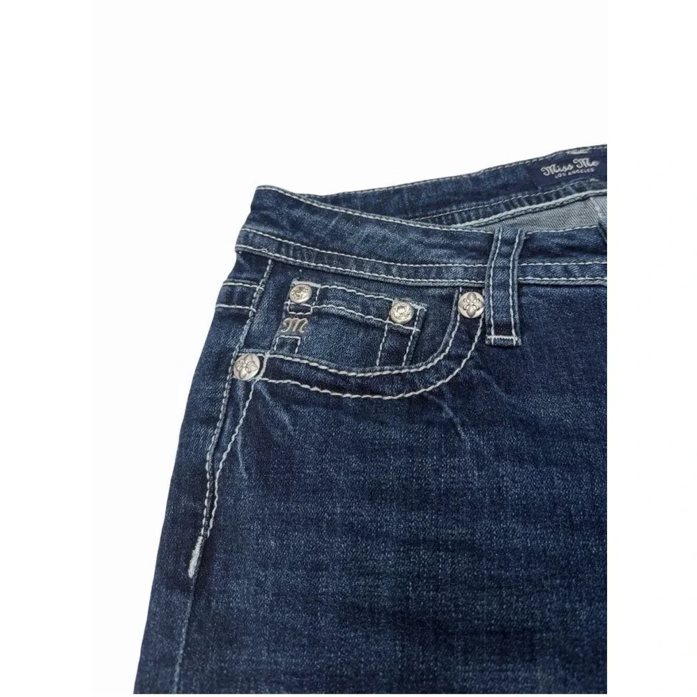 Miss Me Women's Mid Rise Boot Cut  Blue Wash Jeans Size 31x32 NWT